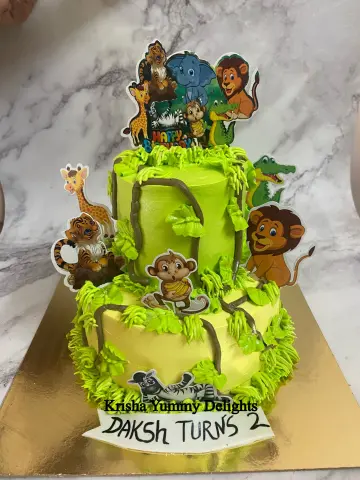 Jungle theme cake